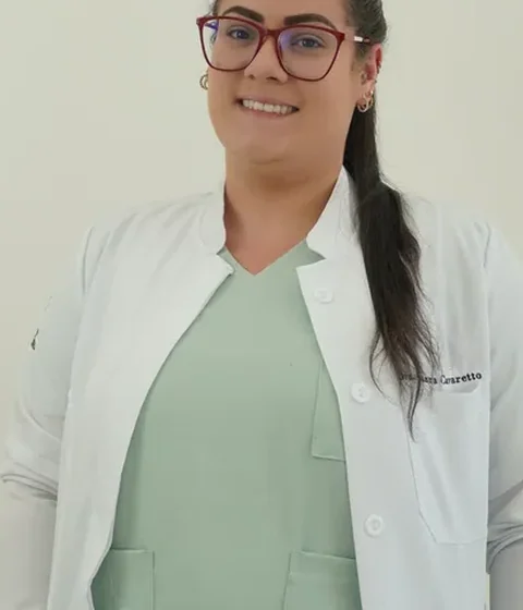 Médica veterinária da equipe